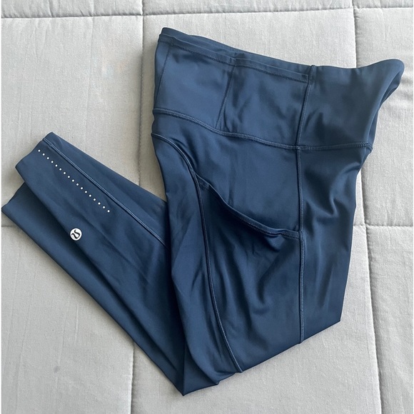 Lululemon Fast & Free Crop II* NULUX 19" in True Navy - Picture 8 of 9